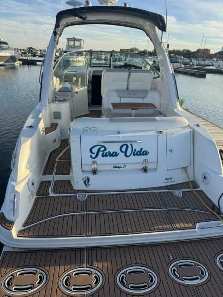 33' 2011 Sea Ray 330 Sundancer