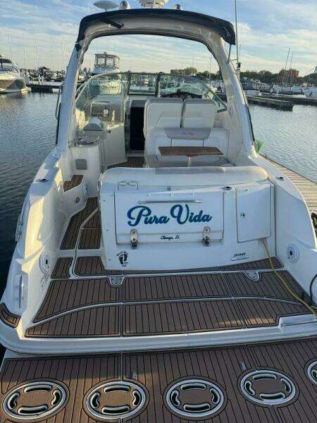 Pura Vida 33ft Sea Ray Yacht For Sale