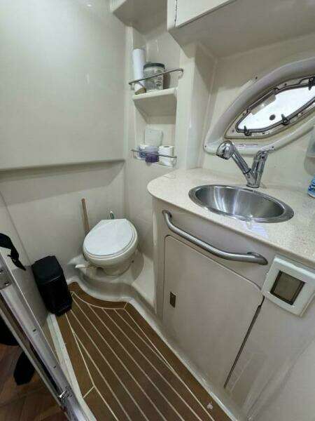 Pura Vida 33ft Sea Ray Yacht For Sale