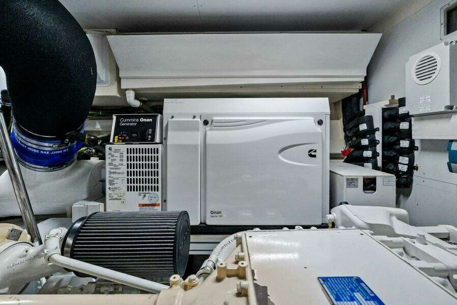 SUNSATION 78ft Ferretti Yachts Yacht For Sale