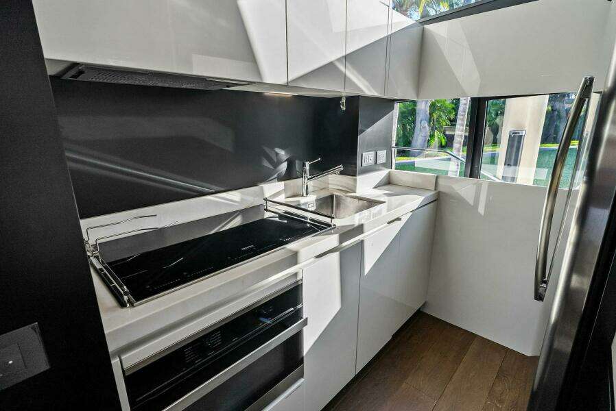 SUNSATION 78ft Ferretti Yachts Yacht For Sale