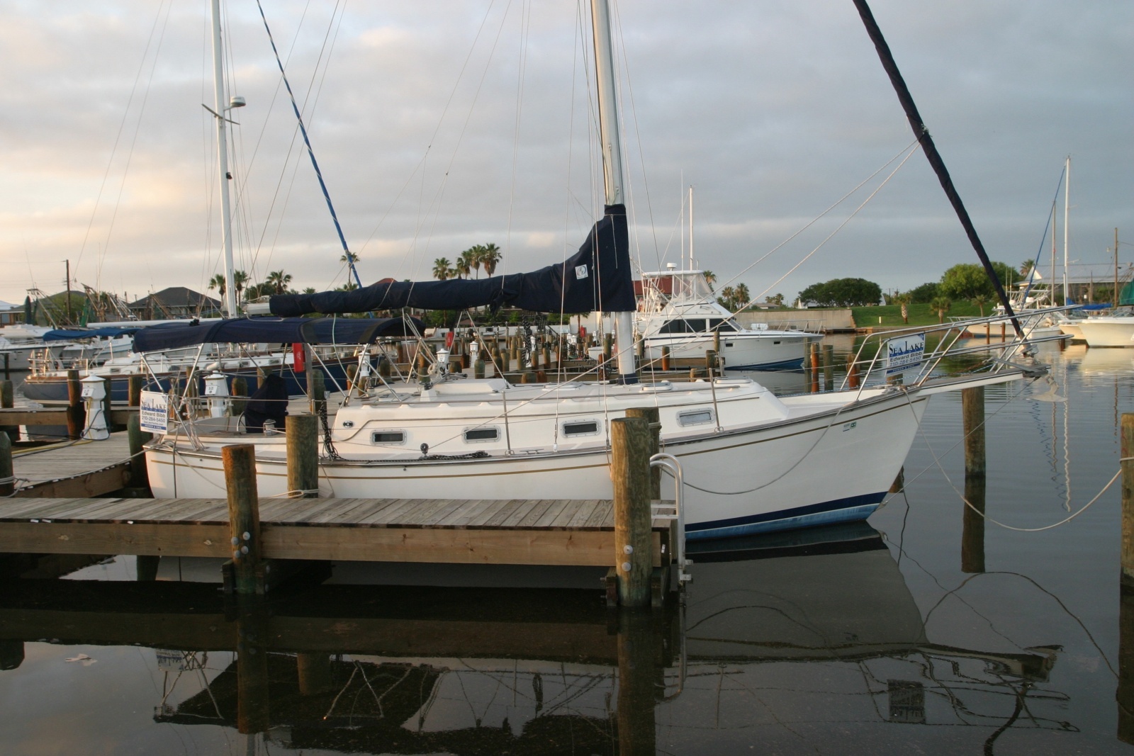 1986 Island Packet 31