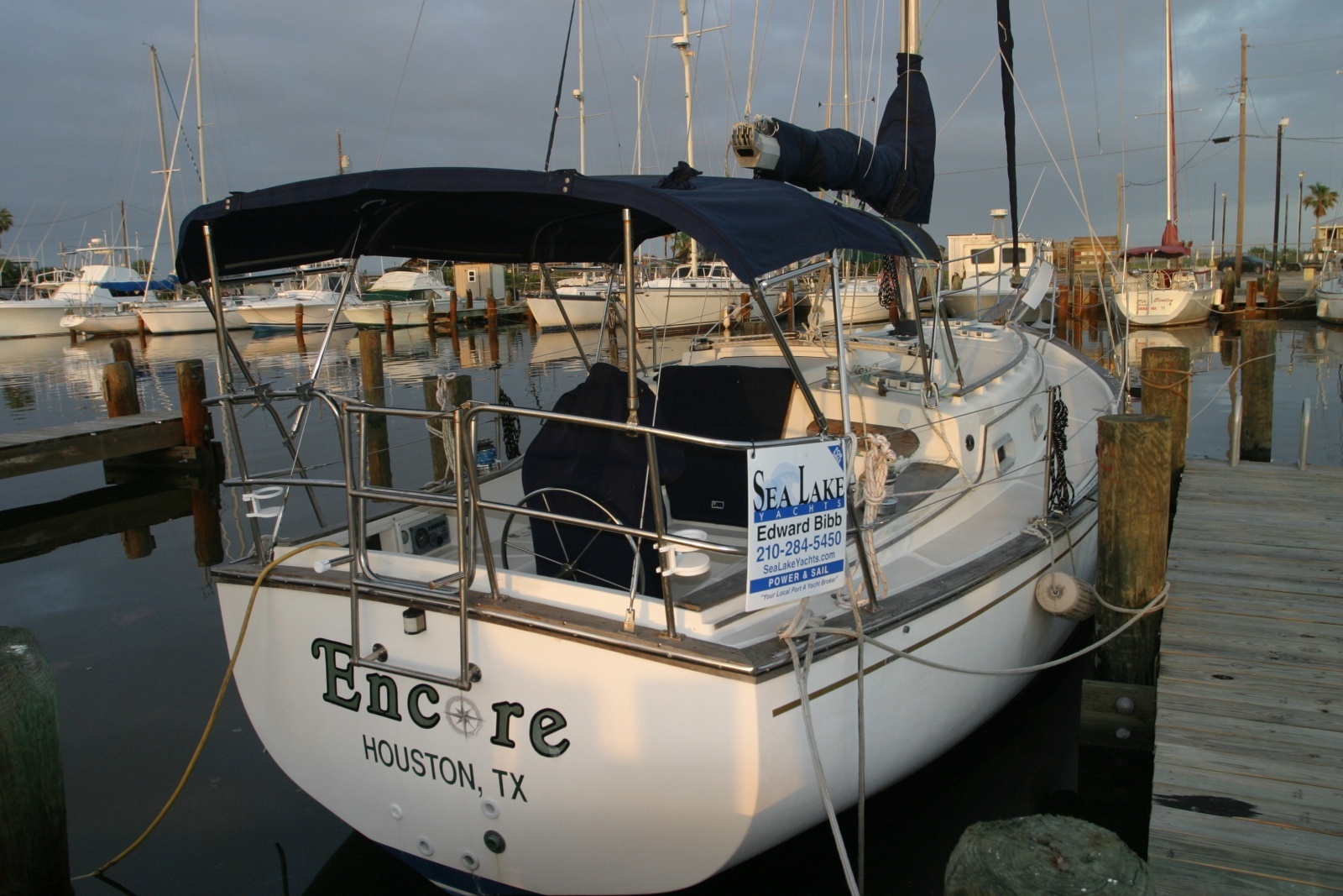1986 Island Packet 31