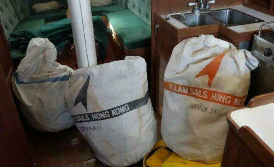 Flamboyant 37ft Tayana Yacht For Sale