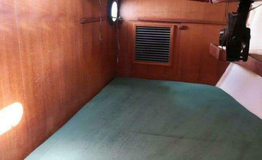 Flamboyant 37ft Tayana Yacht For Sale