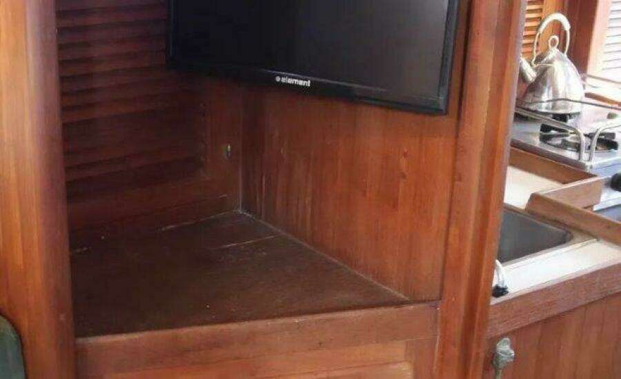 Flamboyant 37ft Tayana Yacht For Sale