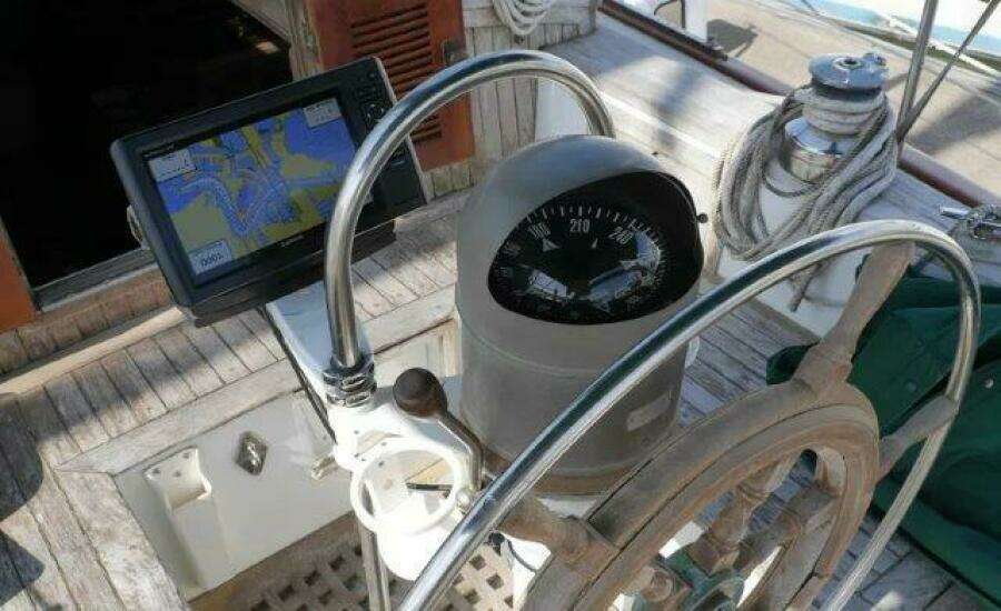 Flamboyant 37ft Tayana Yacht For Sale