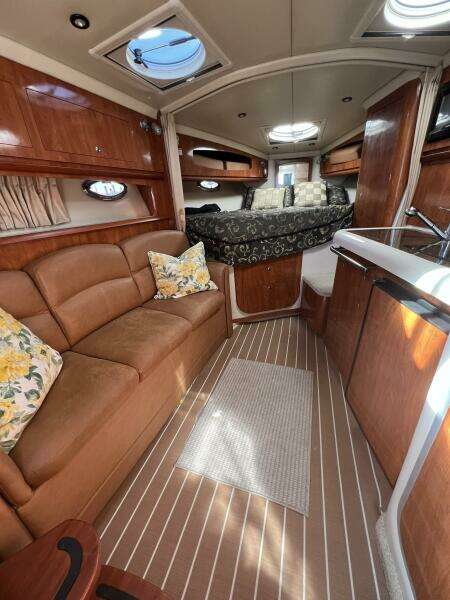 Alcira 31ft Four Winns Yacht For Sale