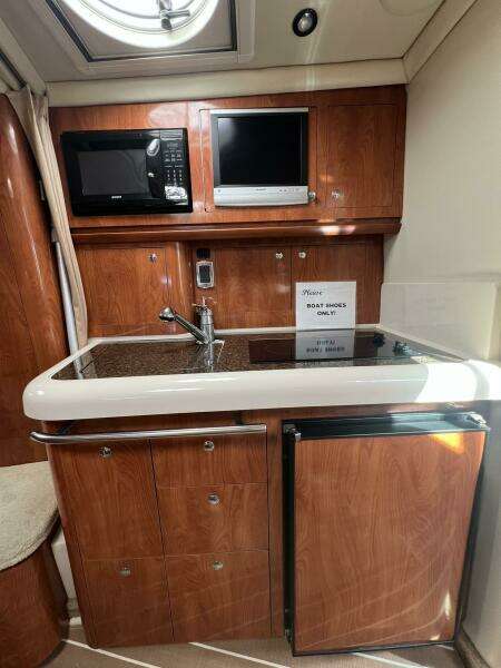 Alcira 31ft Four Winns Yacht For Sale