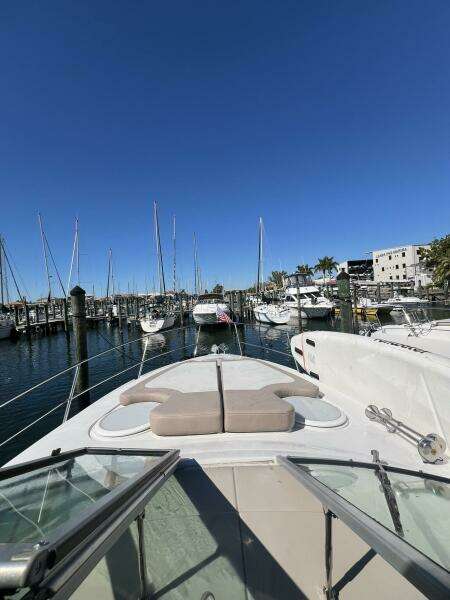 Alcira 31ft Four Winns Yacht For Sale