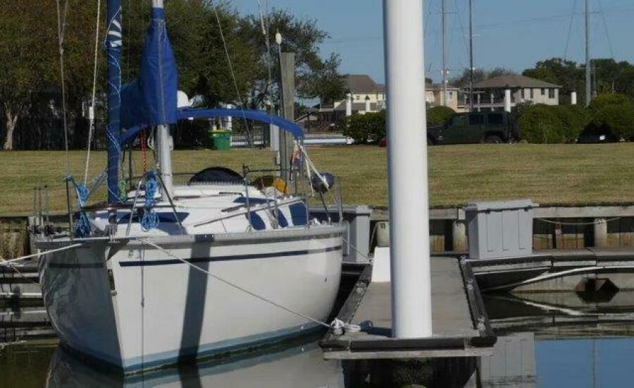 35' 1990 Hunter 35.5