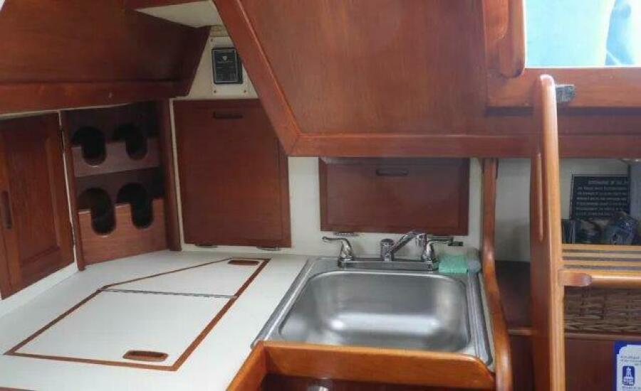 35' 1986 Ericson 35 MKII