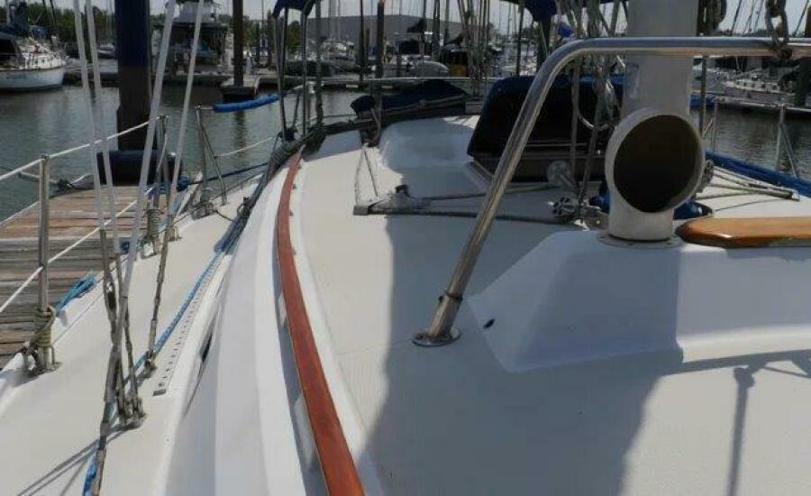 35' 1986 Ericson 35 MKII