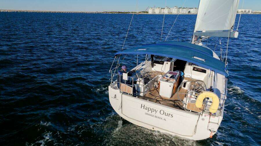 Happy Ours 42ft Beneteau Yacht For Sale