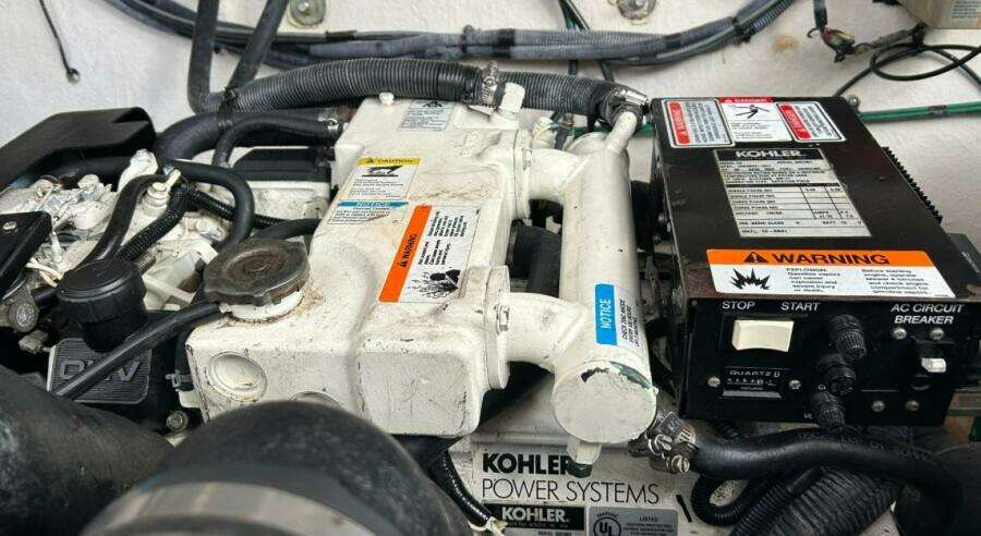 35ft Sea Ray Yacht For Sale