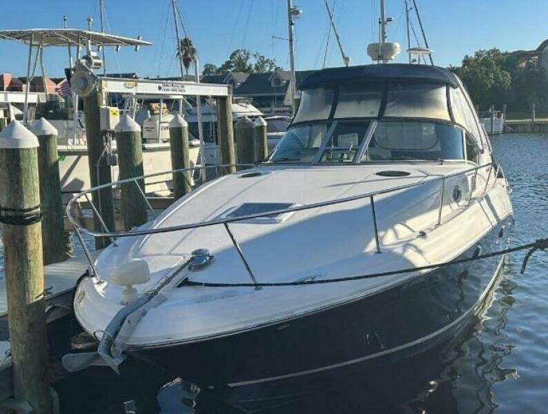 35ft Sea Ray Yacht For Sale