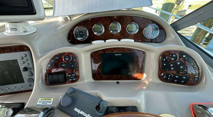 35ft Sea Ray Yacht For Sale