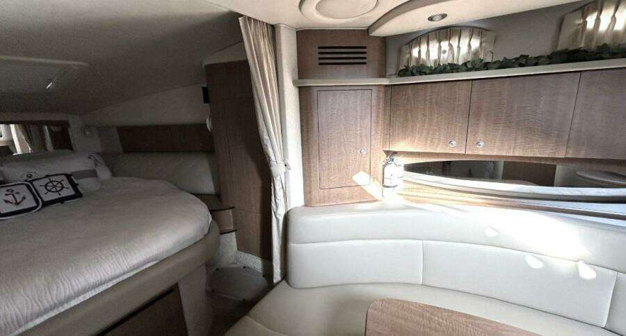 35ft Sea Ray Yacht For Sale