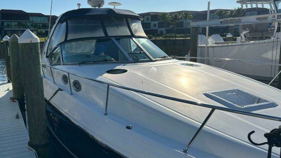 35ft Sea Ray Yacht For Sale