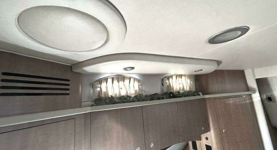 35ft Sea Ray Yacht For Sale