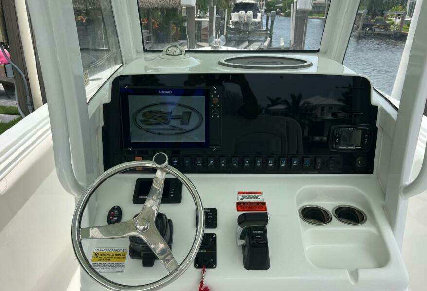 25ft Sea Hunt Yacht For Sale