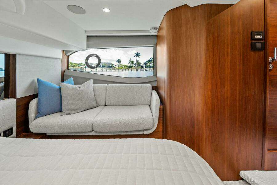 R amp R 50ft Princess Yacht For Sale