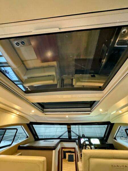 R amp R 37ft Carver Yacht For Sale