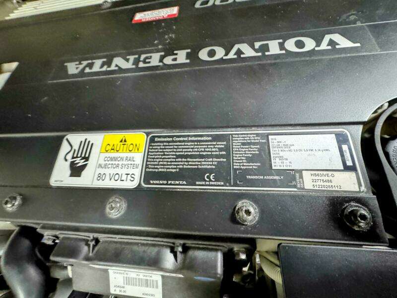 R amp R 37ft Carver Yacht For Sale