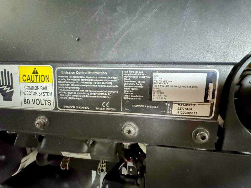 R amp R 37ft Carver Yacht For Sale