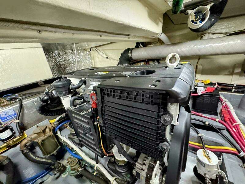 R amp R 37ft Carver Yacht For Sale