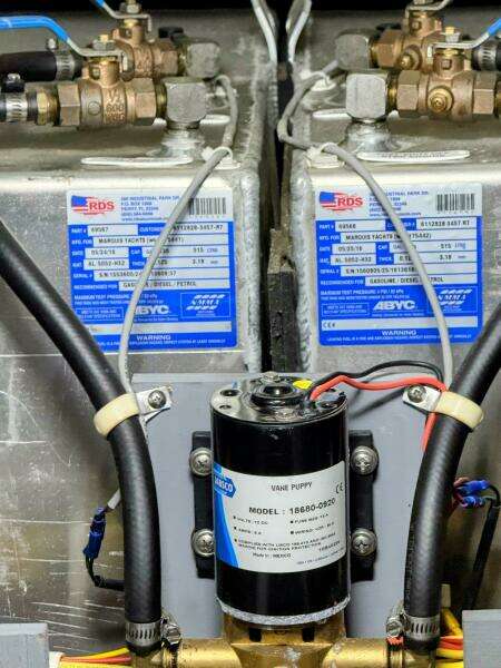 R amp R 37ft Carver Yacht For Sale