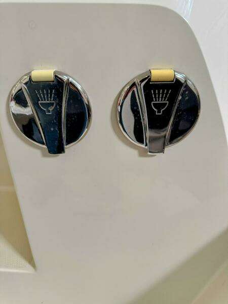 R amp R 37ft Carver Yacht For Sale