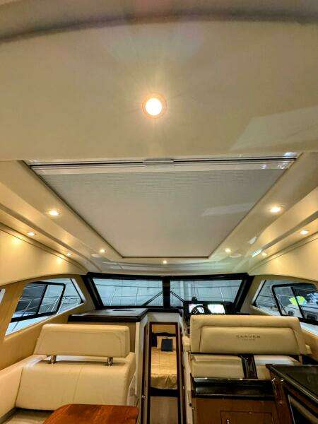 R amp R 37ft Carver Yacht For Sale