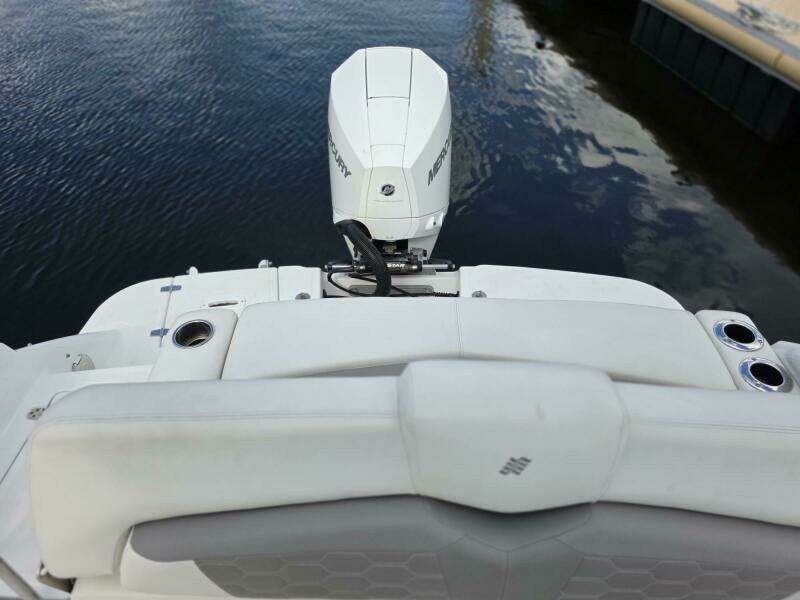 22ft Four Winns Yacht For Sale