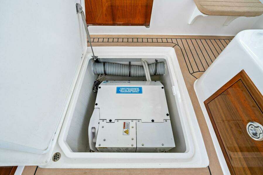 Tumalum 35ft MJM Yacht For Sale