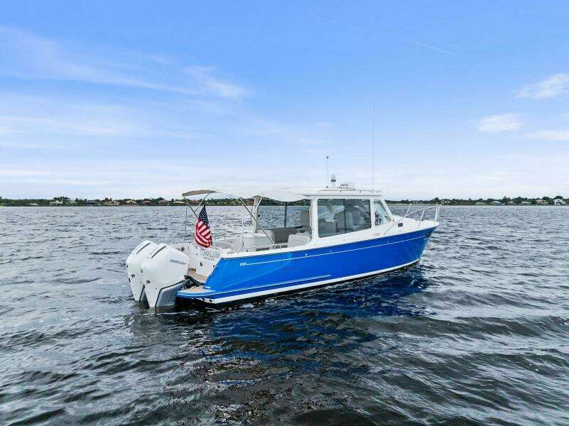 Tumalum 35ft MJM Yacht For Sale