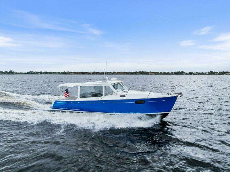 Tumalum 35ft MJM Yacht For Sale