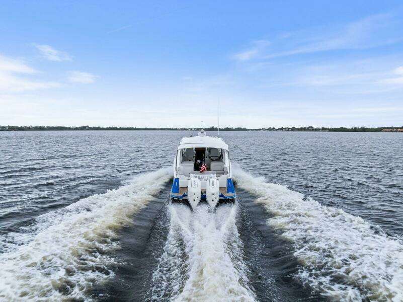 Tumalum 35ft MJM Yacht For Sale