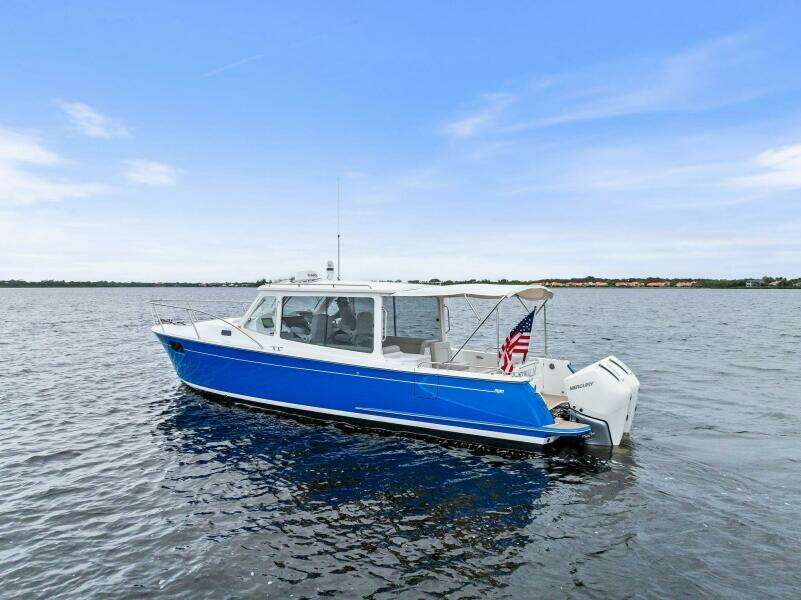 Tumalum 35ft MJM Yacht For Sale