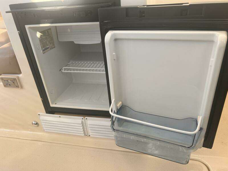 Les Suz 31ft Mainship Yacht For Sale