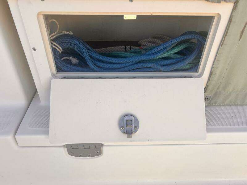 Les Suz 31ft Mainship Yacht For Sale