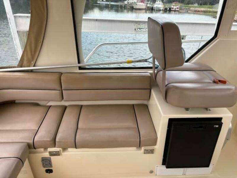 Les Suz 31ft Mainship Yacht For Sale