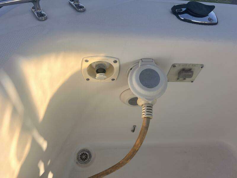 Les Suz 31ft Mainship Yacht For Sale