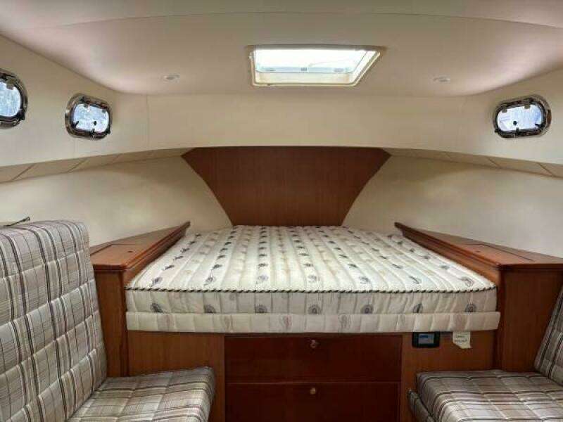 Les Suz 31ft Mainship Yacht For Sale