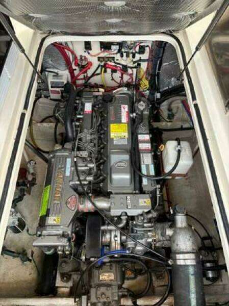 Les Suz 31ft Mainship Yacht For Sale