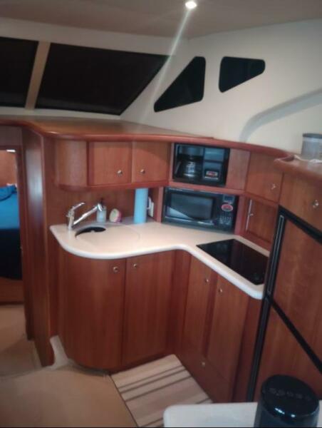 35' 2003 Silverton 