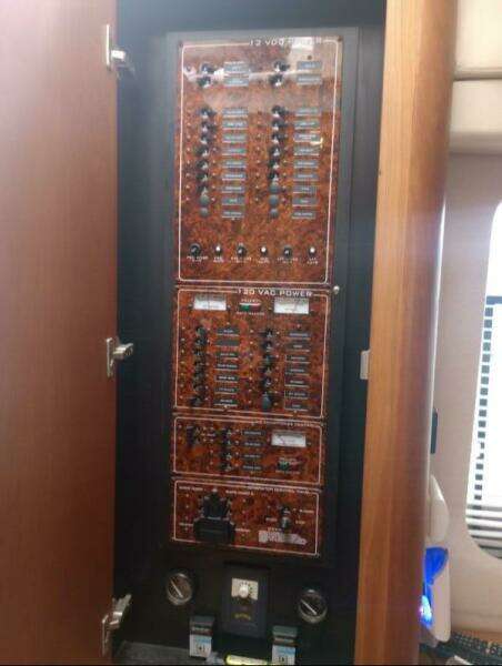 35ft Silverton Yacht For Sale