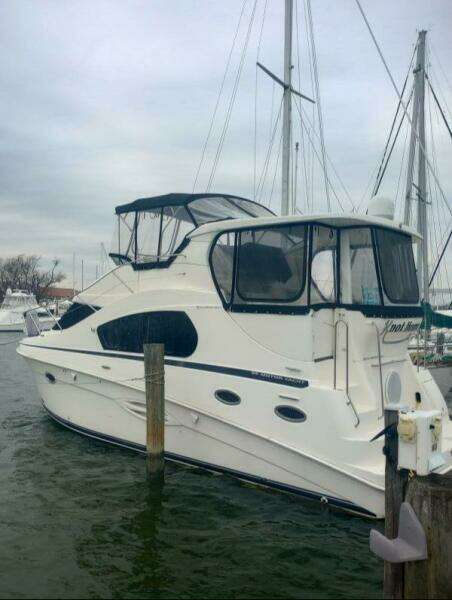 35ft Silverton Yacht For Sale