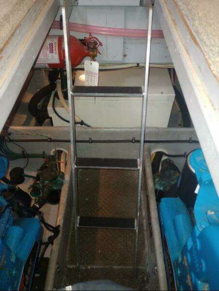 35ft Silverton Yacht For Sale