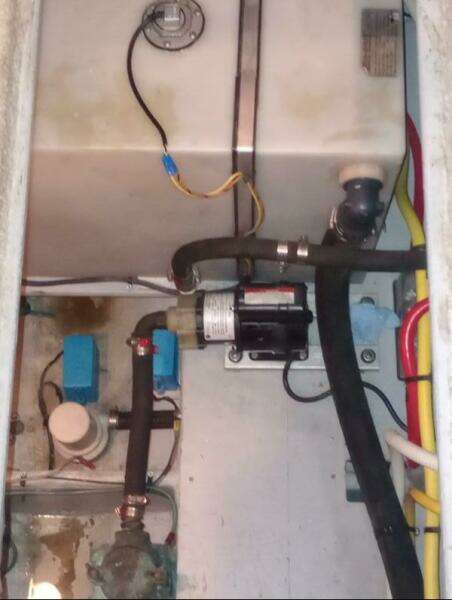 35ft Silverton Yacht For Sale